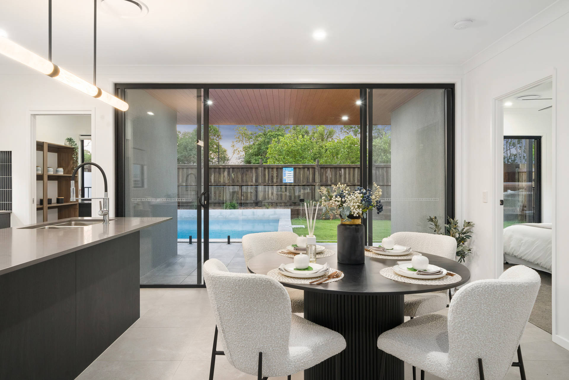 Luxury Feature 1